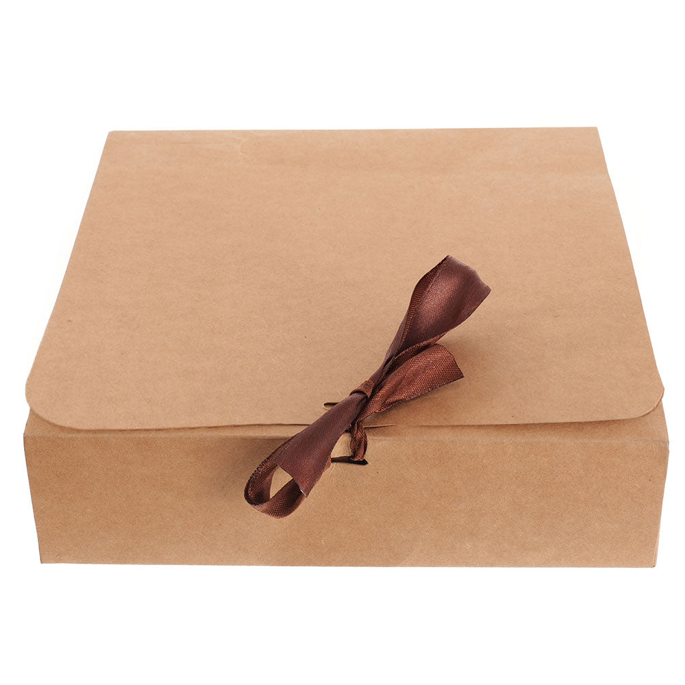 Cutie dreptunghiulara de cadou cu funda