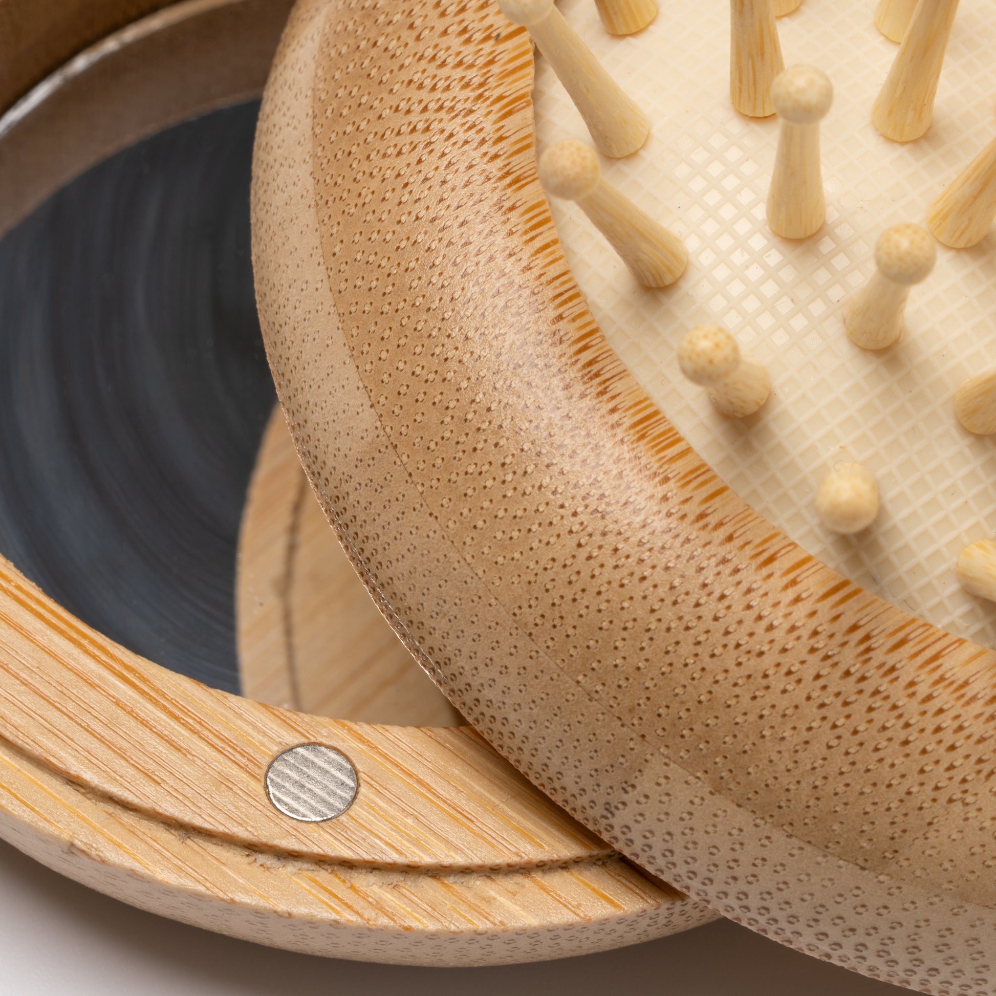 Perie de buzunar cu oglinda din lemn PI1591S129 - Green Print